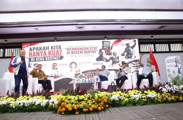 Mantan Atlet Judo Indonesia Sadik Algadri Ungkap Kegelisahan di Balik Buku Membangun Otot di Negeri Kertas Mantan Atlet Judo Indonesia Sadik Algadri Ungkap Kegelisahan di Balik Buku Membangun Otot di Negeri Kertas