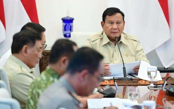 Prabowo Gelontorkan Banpres Rp240 Miliar untuk Atasi Karhutla di Kalimantan Barat Prabowo Gelontorkan Banpres Rp240 Miliar untuk Atasi Karhutla di Kalimantan Barat