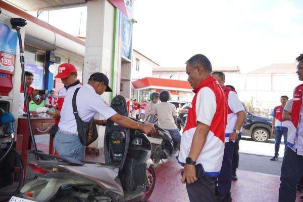 Pertamina Tindak 31 SPBU di Sumbar Akibat Pelanggaran Penyaluran BBM Subsidi Pertamina Tindak 31 SPBU di Sumbar Akibat Pelanggaran Penyaluran BBM Subsidi