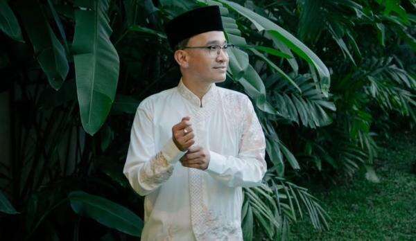 Ruben Onsu Siap Gugat Hak Asuh Anak Usai Onyo Bongkar Perlakuan Kasar Keluarga Sarwendah Ruben Onsu Siap Gugat Hak Asuh Anak Usai Onyo Bongkar Perlakuan Kasar Keluarga Sarwendah