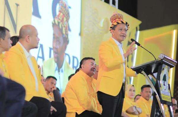 Lantik Pengurus Golkar Aceh, Bahlil Instruksikan Konsolidasi dan Tambah Kursi Legislatif Lantik Pengurus Golkar Aceh, Bahlil Instruksikan Konsolidasi dan Tambah Kursi Legislatif
