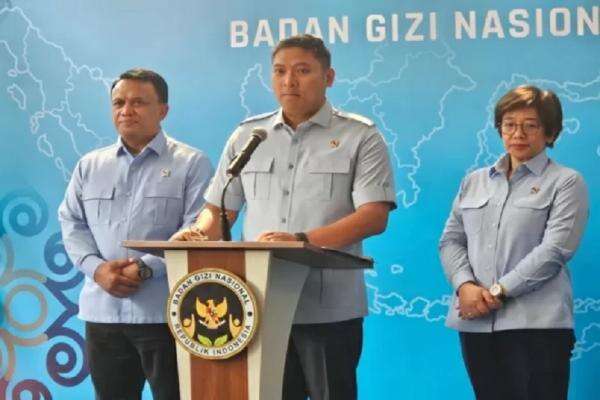 BGN Beri Tenggat Sampai 10 Agustus bagi SPPG yang Belum Kantongi SLHS BGN Beri Tenggat Sampai 10 Agustus bagi SPPG yang Belum Kantongi SLHS