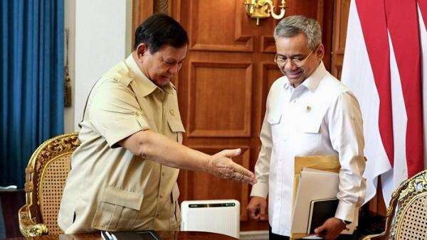 8 Hari Menjabat, Suahasil Lapor Prabowo Utang Obligasi BLBI Rp218,3 Triliun Lunas 8 Hari Menjabat, Suahasil Lapor Prabowo Utang Obligasi BLBI Rp218,3 Triliun Lunas