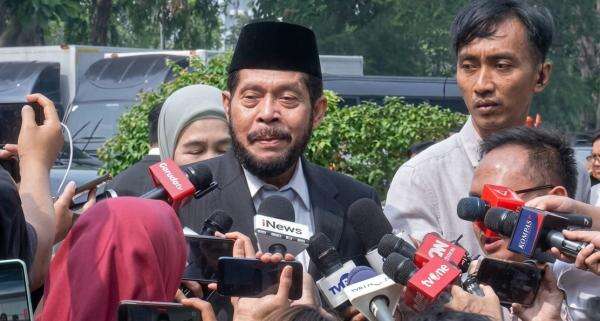 Paman Gibran Anwar Usman Mendadak Nongol di Istana Jelang Pelantikan Wantimpres Paman Gibran Anwar Usman Mendadak Nongol di Istana Jelang Pelantikan Wantimpres
