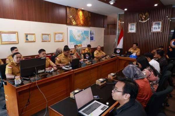 Perkuat Keamanan, Pemerintah Kembangkan Wilayah Perbatasan di Entikong dan Sekayam Perkuat Keamanan, Pemerintah Kembangkan Wilayah Perbatasan di Entikong dan Sekayam