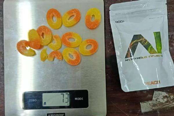 Terungkap, Pelaku Sudah Empat Kali Pesen Paket Permen Mengandung Ganja asal Inggris Terungkap, Pelaku Sudah Empat Kali Pesen Paket Permen Mengandung Ganja asal Inggris