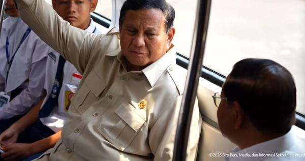 Prabowo Beri Instruksi Khusus ke Pramono Saat Naik LRT Kelapa Gading-Manggarai, Apa Itu? Prabowo Beri Instruksi Khusus ke Pramono Saat Naik LRT Kelapa Gading-Manggarai, Apa Itu?
