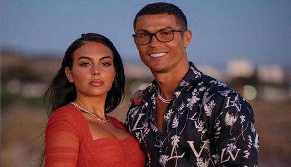 Bocor! Ini Isi Perjanjian Pranikah Cristiano Ronaldo dan Georgina Rodriguez Bocor! Ini Isi Perjanjian Pranikah Cristiano Ronaldo dan Georgina Rodriguez