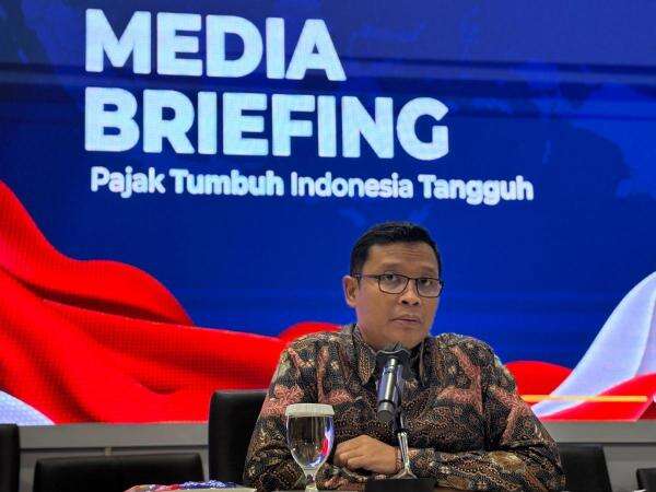 DJP Tegaskan Babinsa dan Bhabinkamtibmas Bukan Petugas Pajak, hanya Pendamping DJP Tegaskan Babinsa dan Bhabinkamtibmas Bukan Petugas Pajak, hanya Pendamping