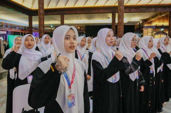 Bukti Komitmen Presiden Prabowo Dukung Santri dan Madrasah: Tingkatkan Kesejahteraan Guru hingga Beasiswa Bukti Komitmen Presiden Prabowo Dukung Santri dan Madrasah: Tingkatkan Kesejahteraan Guru hingga Beasiswa