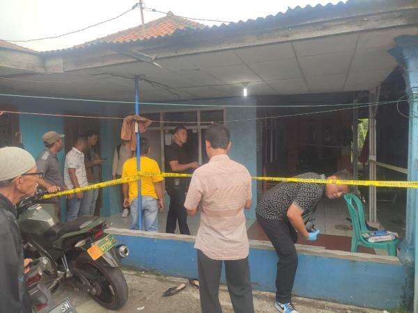 Nyawa Melayang, Emas 100 Gram Hilang, Polisi Usut Misteri Tewasnya Nenek 70 Tahun di Karawang Nyawa Melayang, Emas 100 Gram Hilang, Polisi Usut Misteri Tewasnya Nenek 70 Tahun di Karawang