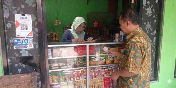 Didukung Holding Ultra Mikro, Ekonomi Keluarga di Semarang Ini Naik Lewat Usaha Sembako Didukung Holding Ultra Mikro, Ekonomi Keluarga di Semarang Ini Naik Lewat Usaha Sembako