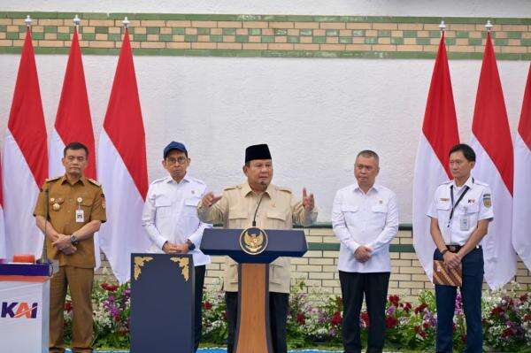 Prabowo Bangun Proyek Kereta Raksasa, dari Sumatera hingga Kalimantan Prabowo Bangun Proyek Kereta Raksasa, dari Sumatera hingga Kalimantan