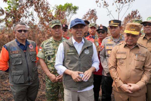 Menhut Kerahkan 5.000 ASN Kehutanan untuk Tangani Karhutla di 6 Provinsi Menhut Kerahkan 5.000 ASN Kehutanan untuk Tangani Karhutla di 6 Provinsi