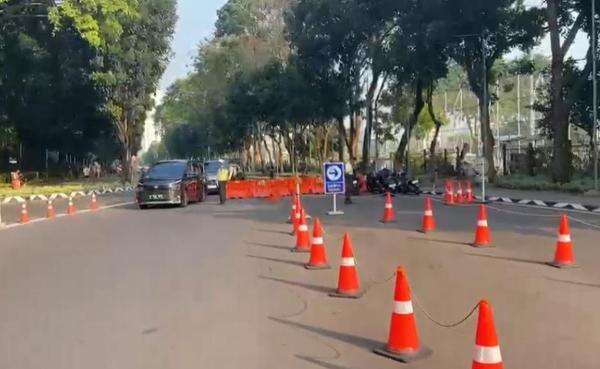 Akses Masuk ke Kawasan GBK Dibatasi Jelang Eksekusi Hotel Sultan Akses Masuk ke Kawasan GBK Dibatasi Jelang Eksekusi Hotel Sultan