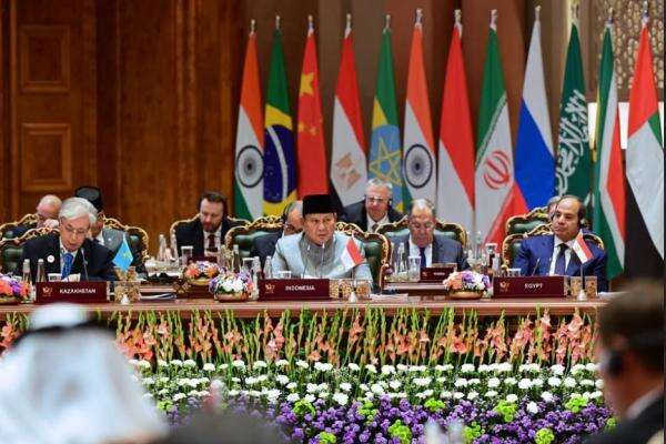 Singgung Ring of Fire, Prabowo Ajak Negara Anggota BRICS Ubah Kelemahan Jadi Kekuatan Singgung Ring of Fire, Prabowo Ajak Negara Anggota BRICS Ubah Kelemahan Jadi Kekuatan