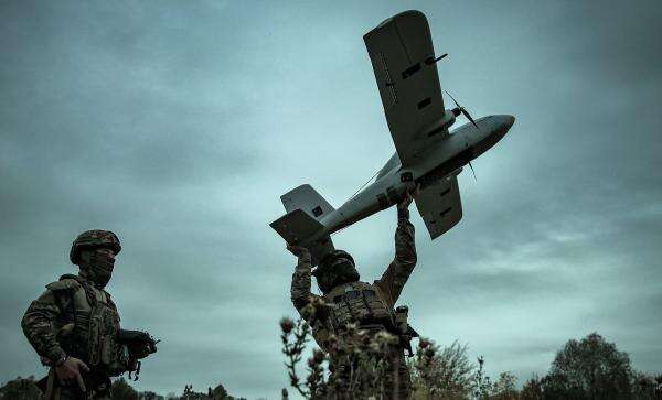 Ukraina Luncurkan 800 Drone dalam Satu Malam ke Rusia Ukraina Luncurkan 800 Drone dalam Satu Malam ke Rusia