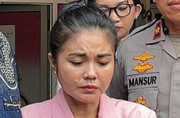 Karina Ranau Trauma Berat usai Dianiaya di Warung, Takut Jalan Sendiri Terbayang Wajah Pelaku Karina Ranau Trauma Berat usai Dianiaya di Warung, Takut Jalan Sendiri Terbayang Wajah Pelaku