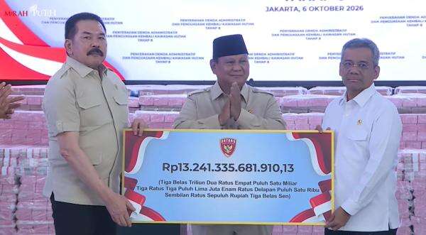 Prabowo Saksikan Penyerahan Uang Rp13,2 Triliun dari Satgas PKH Prabowo Saksikan Penyerahan Uang Rp13,2 Triliun dari Satgas PKH