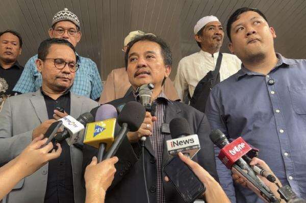 Kuasa Hukum Buka Suara usai Roy Suryo Ditangkap Polda Metro Kuasa Hukum Buka Suara usai Roy Suryo Ditangkap Polda Metro