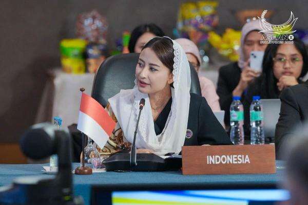Perdagangan ASEAN Tumbuh 13,7 Persen, Indonesia Tetap Dorong Penguatan Rantai Pasok Perdagangan ASEAN Tumbuh 13,7 Persen, Indonesia Tetap Dorong Penguatan Rantai Pasok