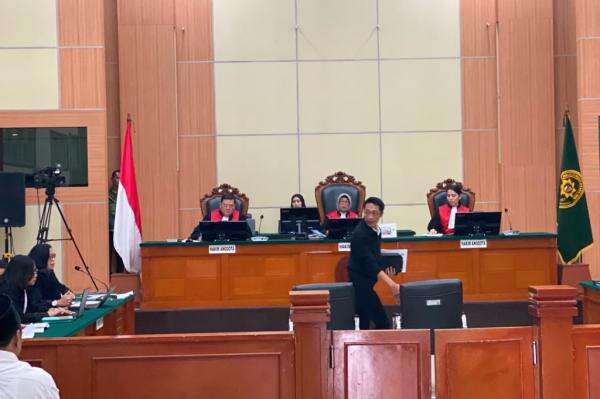 Dian Sandi Ternyata Dapat Foto Ijazah Jokowi dari Akun Ini, Diunduh lalu Diunggah Ulang Dian Sandi Ternyata Dapat Foto Ijazah Jokowi dari Akun Ini, Diunduh lalu Diunggah Ulang