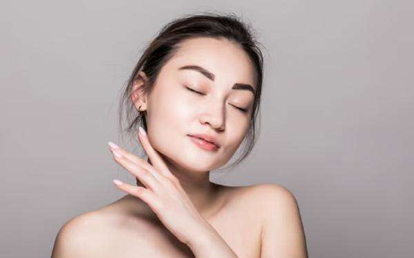 4 Makanan yang Bikin Kulit Sehat dan Glowing 4 Makanan yang Bikin Kulit Sehat dan Glowing