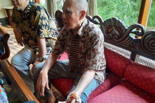 Kivlan Zen Terluka saat Rusuh Eksekusi Hotel Sultan: Darah Saya untuk Perjuangan Kivlan Zen Terluka saat Rusuh Eksekusi Hotel Sultan: Darah Saya untuk Perjuangan