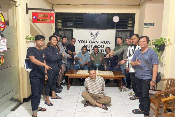 Bang Jago Pengendara Ninja yang Pukul Pemotor di Jagakarsa Ditangkap, Nih Tampangnya! Bang Jago Pengendara Ninja yang Pukul Pemotor di Jagakarsa Ditangkap, Nih Tampangnya!