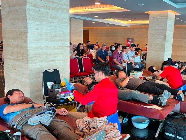 Ratusan Karyawan MNC Group Antusias Donor Darah, Demi Sehat Plus Selamatkan Nyawa Sesama Ratusan Karyawan MNC Group Antusias Donor Darah, Demi Sehat Plus Selamatkan Nyawa Sesama