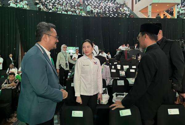 Ketum Partai Perindo Angela Tanoesoedibjo Hadiri Puncak Harlah ke-28 PKB di JCC Ketum Partai Perindo Angela Tanoesoedibjo Hadiri Puncak Harlah ke-28 PKB di JCC