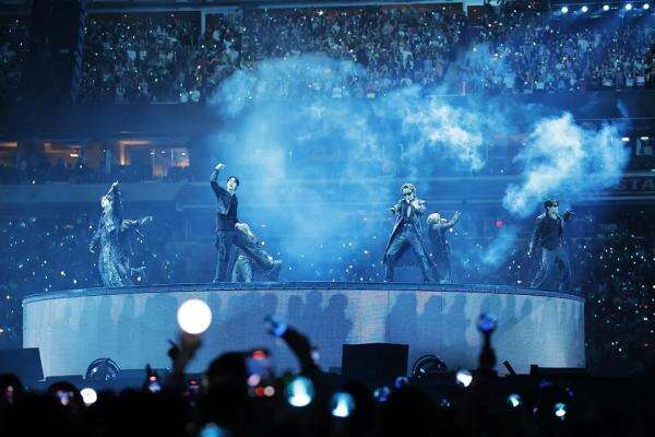BTS Guncang MetLife Stadium, Konser 2 Jam Terasa Singkat BTS Guncang MetLife Stadium, Konser 2 Jam Terasa Singkat