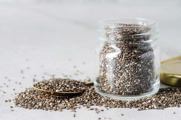 Serupa Tapi Tak Sama, Ini Bedanya Chia Seed dan Selasih Serupa Tapi Tak Sama, Ini Bedanya Chia Seed dan Selasih
