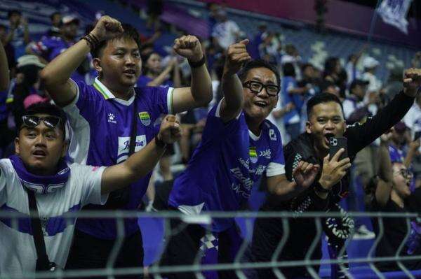 Persib Bandung Rilis Tiket Terusan 2026-2027, Ini Harga dan Cara Belinya Persib Bandung Rilis Tiket Terusan 2026-2027, Ini Harga dan Cara Belinya