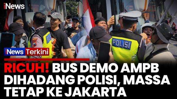 Sempat Diadang Polisi, Massa AMPB Tetap Berangkat ke DPR Tuntut Pengesahan RUU Perampasan Aset Sempat Diadang Polisi, Massa AMPB Tetap Berangkat ke DPR Tuntut Pengesahan RUU Perampasan Aset