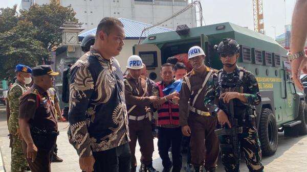 Febrie Adriansyah Tiba di Kejagung, Jalani Pemeriksaan Terkait Dugaan Kasus TPPU Febrie Adriansyah Tiba di Kejagung, Jalani Pemeriksaan Terkait Dugaan Kasus TPPU