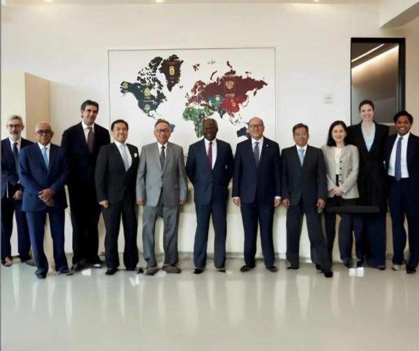 Bos Danantara Bertemu Pimpinan BlackRock di AS, Harap Tarik Investasi ke Indonesia
