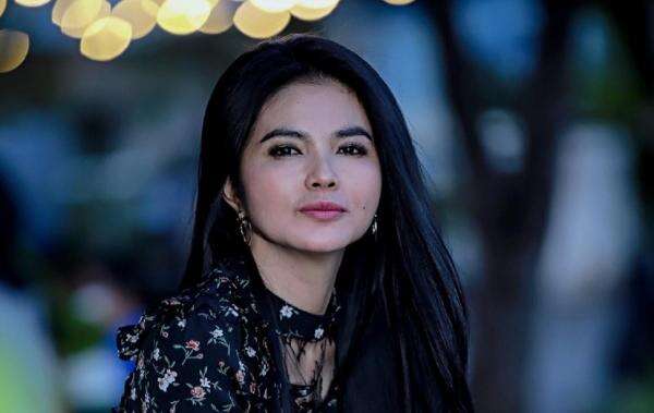 Kronologi Istri Epy Kusnandar Didorong Pelanggan hingga Jatuh, Berawal dari Masalah Parkir Kronologi Istri Epy Kusnandar Didorong Pelanggan hingga Jatuh, Berawal dari Masalah Parkir