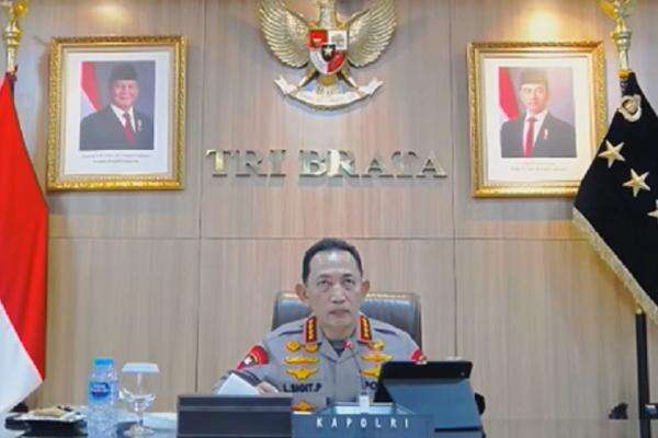 Kapolri Lapor ke Prabowo: 8 Korporasi Diusut terkait Kasus Karhutla, 138 Orang Tersangka Kapolri Lapor ke Prabowo: 8 Korporasi Diusut terkait Kasus Karhutla, 138 Orang Tersangka