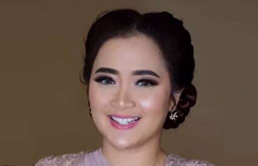 Anak-Anak Siap Wujudkan Nazar Ibu Vega Darwanti Beli Ambulans untuk Amal Jariah Anak-Anak Siap Wujudkan Nazar Ibu Vega Darwanti Beli Ambulans untuk Amal Jariah