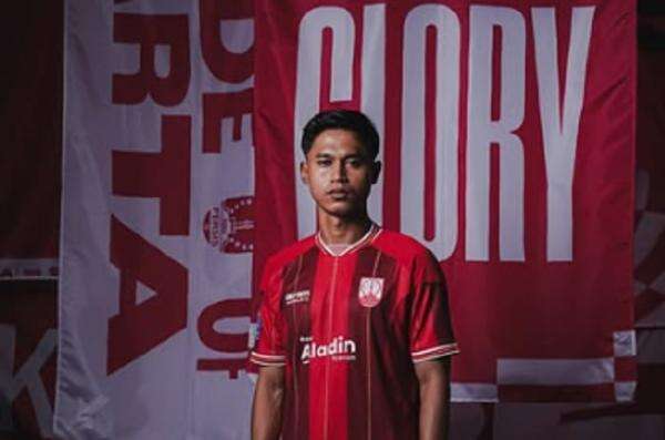 Pulang ke Solo, Alfriyanto Nico Siap Jadi Penyelamat Persis dari Jurang Degradasi Pulang ke Solo, Alfriyanto Nico Siap Jadi Penyelamat Persis dari Jurang Degradasi
