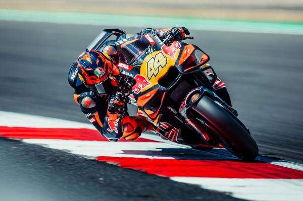 Penyebab Banyak Pembalap MotoGP Gagal Finish di Sirkuit Silverstone Penyebab Banyak Pembalap MotoGP Gagal Finish di Sirkuit Silverstone