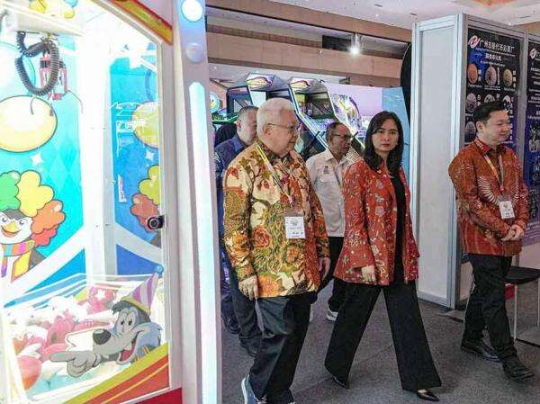 Wamenpar Sebut Atraksi Wisata Kini Jadi Alasan Wisatawan Memilih Destinasi Wamenpar Sebut Atraksi Wisata Kini Jadi Alasan Wisatawan Memilih Destinasi