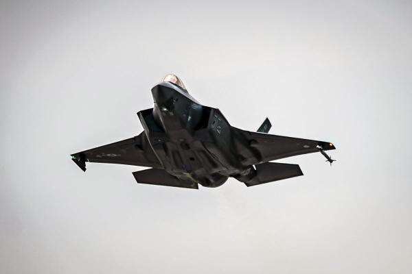 Israel Gelisah AS Jual 48 Jet Tempur Siluman F-35 ke Arab Saudi, Minta Kompensasi Senjata Canggih Israel Gelisah AS Jual 48 Jet Tempur Siluman F-35 ke Arab Saudi, Minta Kompensasi Senjata Canggih