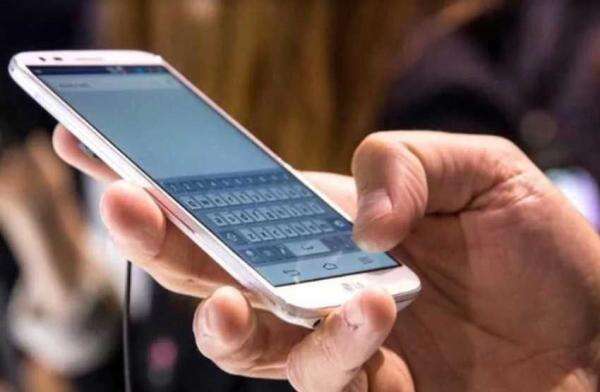 Hormati Putusan MK, Komdigi Segera Kaji Aturan Sisa Kuota Internet Tak Boleh Hangus Hormati Putusan MK, Komdigi Segera Kaji Aturan Sisa Kuota Internet Tak Boleh Hangus