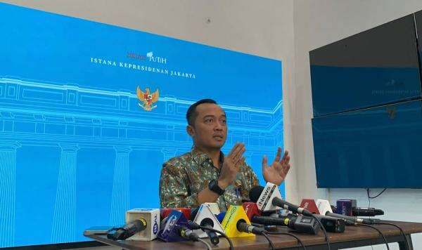 Kursi Gibran Tak Lagi Sejajar dengan Prabowo di Sidang Kabinet, Ini Penjelasan Istana Kursi Gibran Tak Lagi Sejajar dengan Prabowo di Sidang Kabinet, Ini Penjelasan Istana