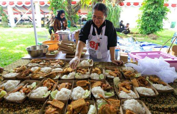 Ragam Kuliner Jadi Jamuan Masyarakat Rayakan Kemerdekaan di Istana Ragam Kuliner Jadi Jamuan Masyarakat Rayakan Kemerdekaan di Istana