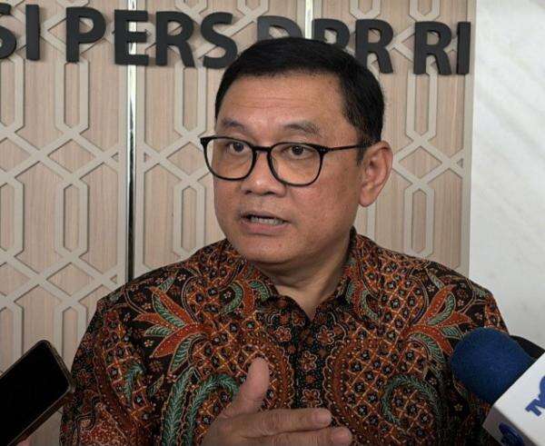 Rupiah Sempat Sentuh Rp18.000 per Dolar AS, Ini Tanggapan BI Rupiah Sempat Sentuh Rp18.000 per Dolar AS, Ini Tanggapan BI