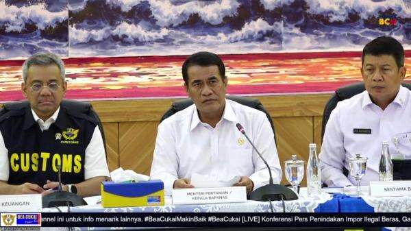 Mentan Amran Sebut Beras Impor Ilegal Dapat Picu Demotivasi Petani Mentan Amran Sebut Beras Impor Ilegal Dapat Picu Demotivasi Petani