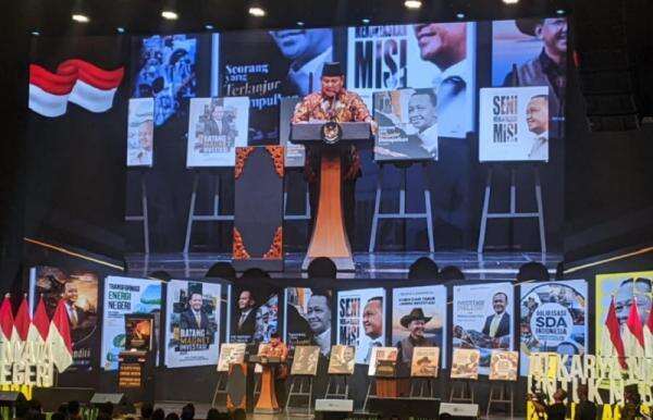 Prabowo Hadiri Peluncuran Buku Bahlil: Saya Juga Alumni Partai Golkar Prabowo Hadiri Peluncuran Buku Bahlil: Saya Juga Alumni Partai Golkar